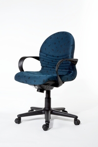 additional images for Steelcase Medium back managers chair